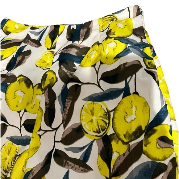 Lemon pants that are the perfect pop print for spring summer or any fun occasion - Picture 4 of 5